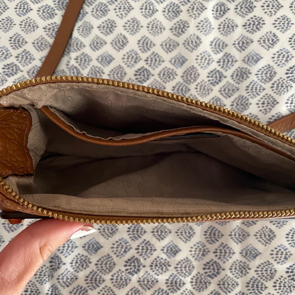 SOLD - Michael Kors Brown Gilmore Cross Body Bag - Picture 6 of 13